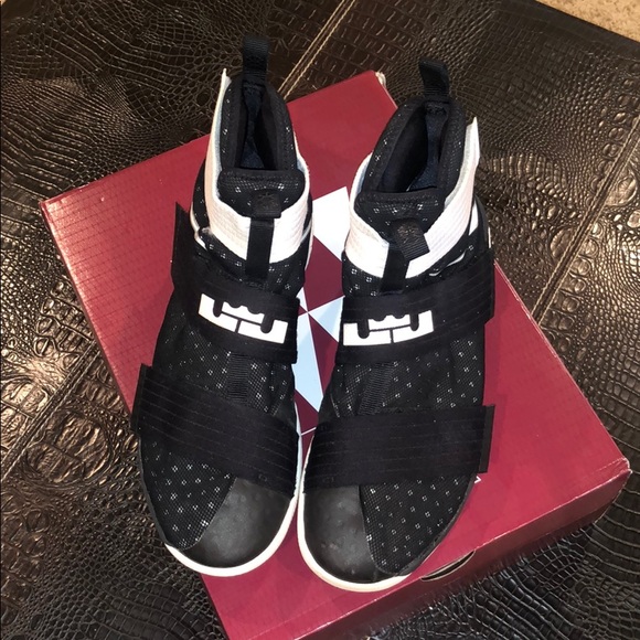 lebron soldier 10 tb